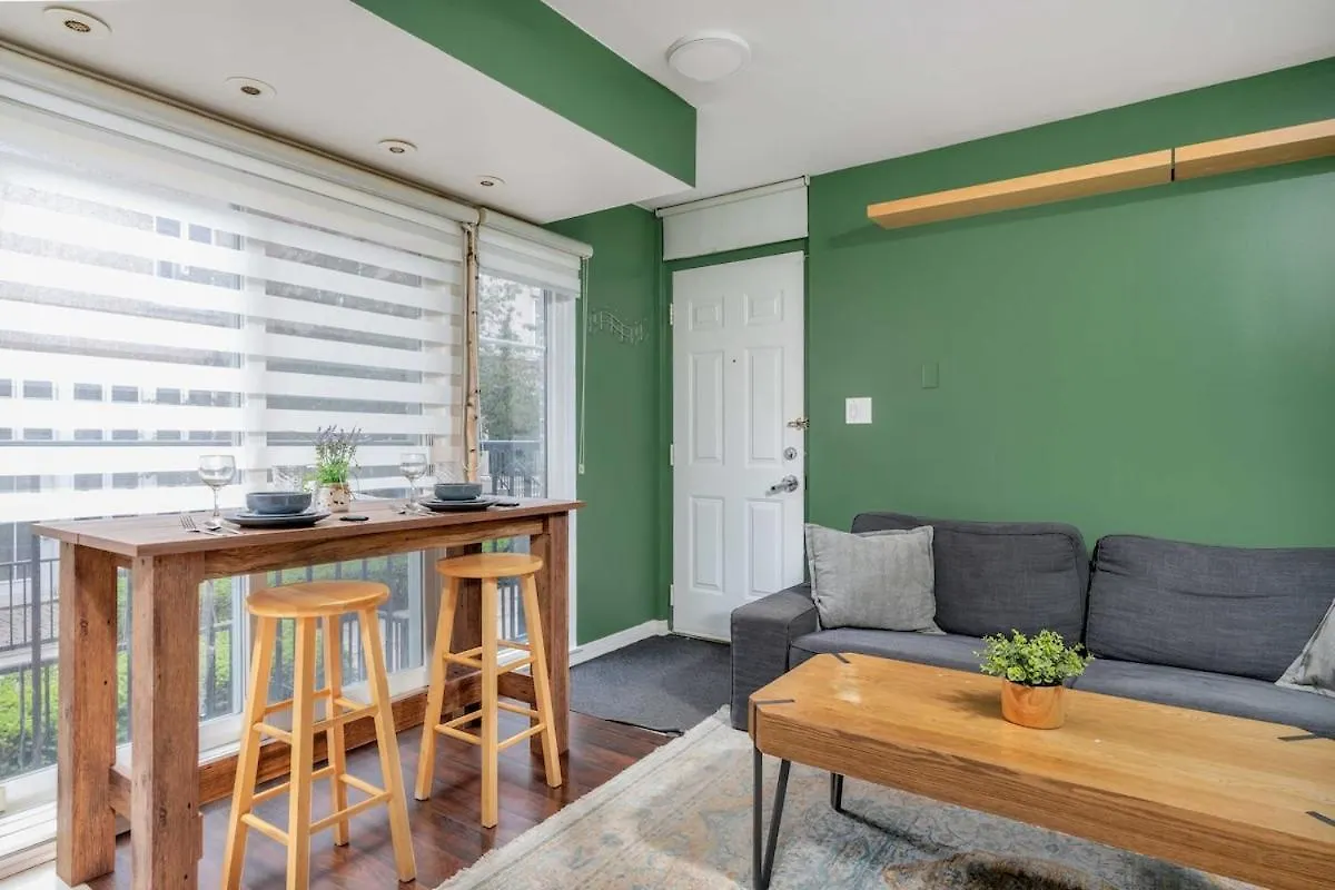 شقة Stylish 1Bd In Liberty 5 Min Uber To Cn Tower تورونتو