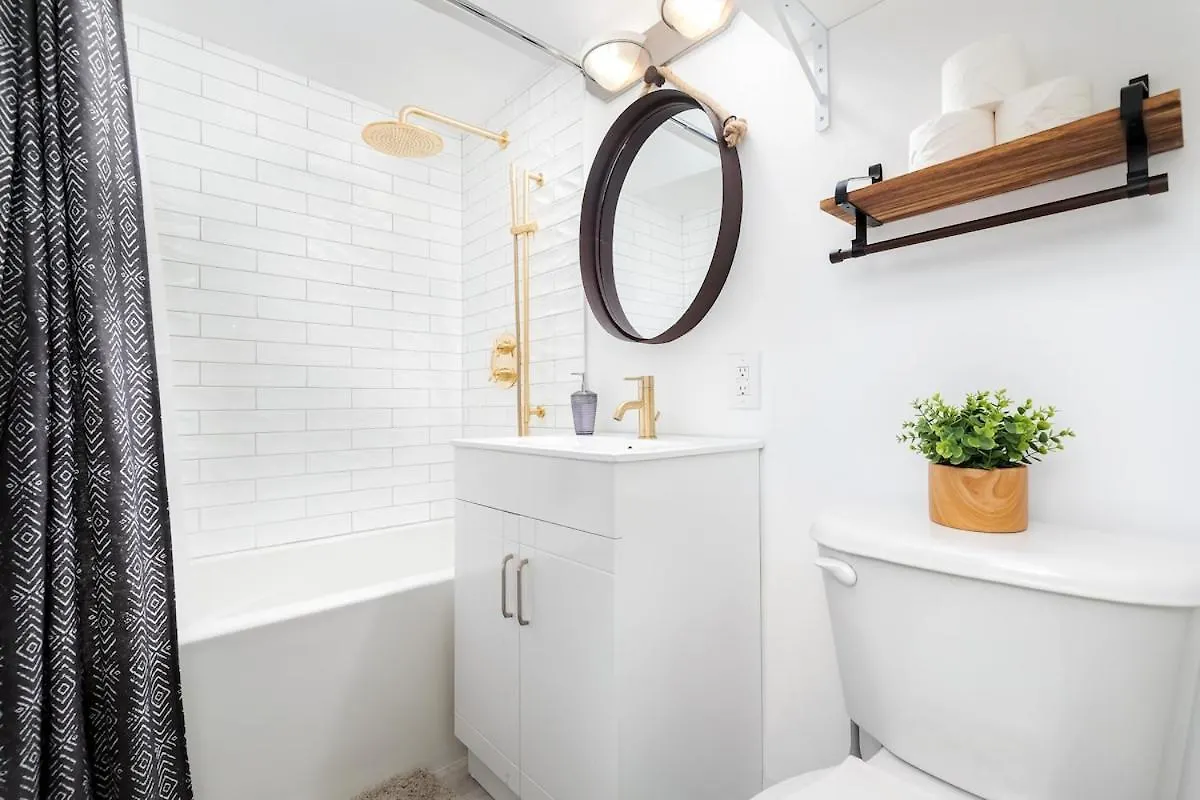 Stylish 1Bd In Liberty 5 Min Uber To Cn Tower Apartment Toronto 0*,