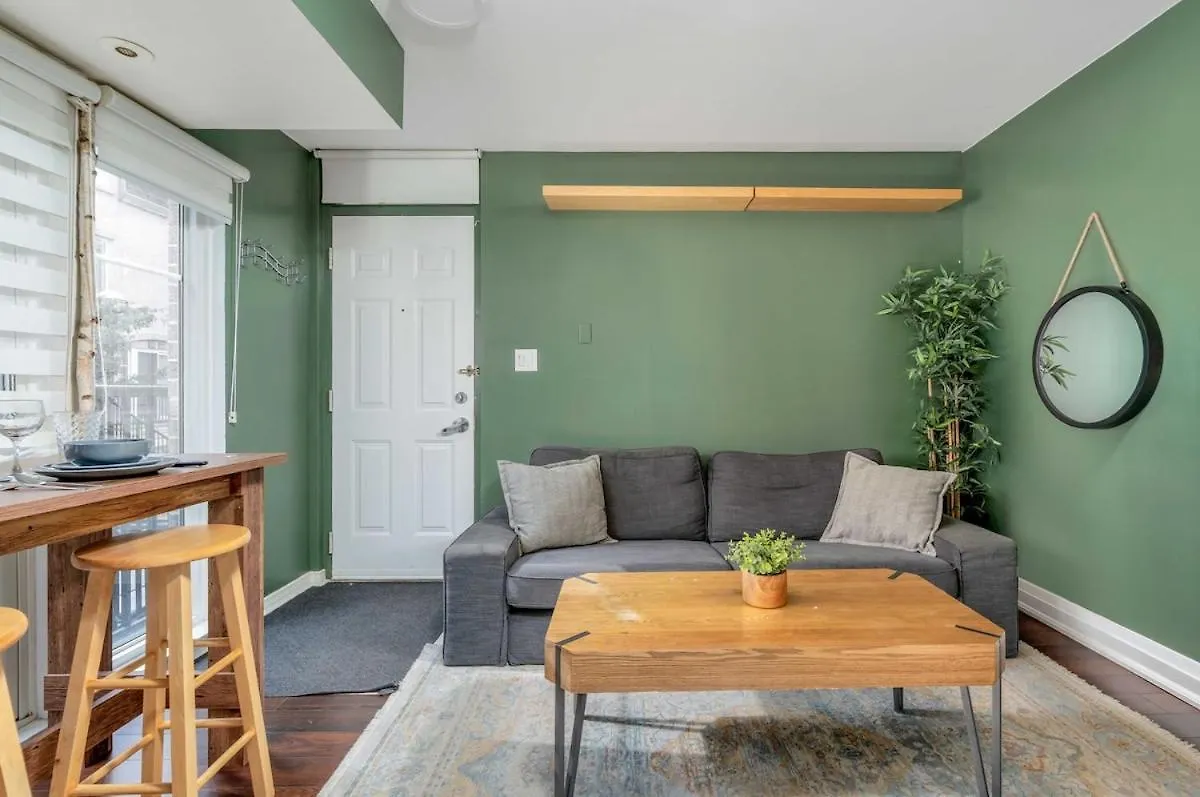 Stylish 1Bd In Liberty 5 Min Uber To Cn Tower Apartment Toronto 0*,  Canada